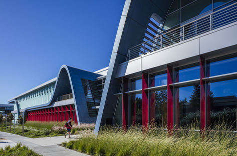 Innovation Curve Technology Park in Silicon Valley by Form4 Architecture